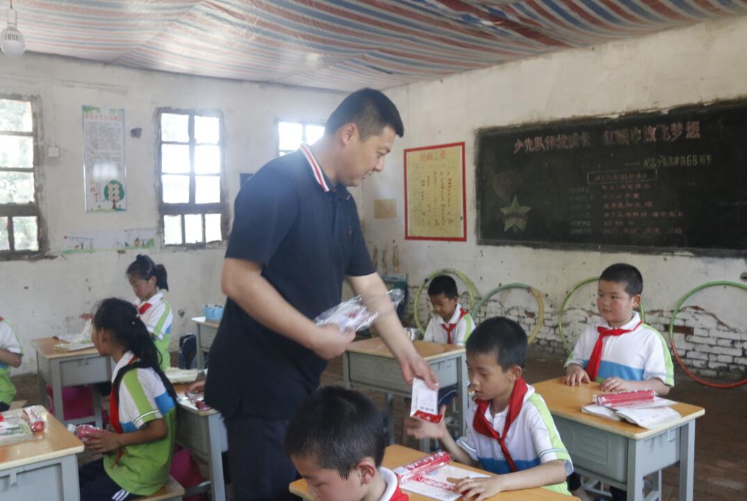 QQ图片20170523180320.jpg